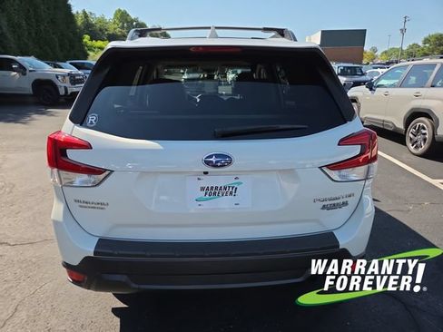 Used 2019 Subaru Forester Premium AWD/4WD image 6