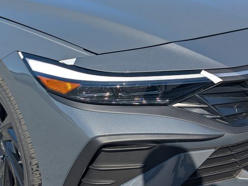 New 2026 Hyundai Elantra Sport FWD image 10