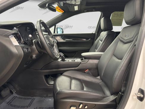 Used 2023 Cadillac XT5 Premium Luxury FWD image 9