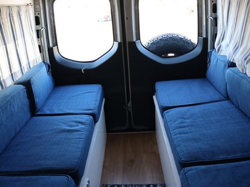 Used 2022 Mercedes-Benz Sprinter 2500 w/ Parking Package image 22