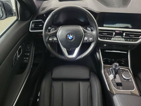 Used 2020 BMW 330i xDrive Sedan w/ Premium Package AWD/4WD image 8