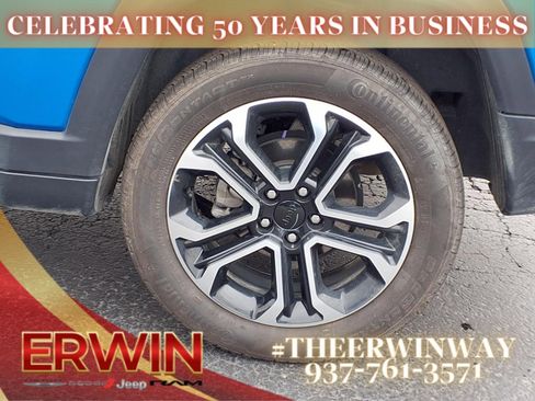 Certified 2023 Jeep Compass Limited image 9