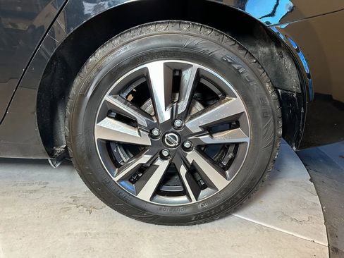 Used 2021 Nissan Versa SV image 25