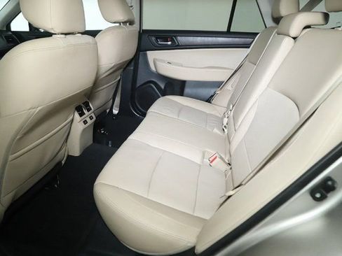 Used 2016 Subaru Outback 2.5i Limited AWD/4WD image 14