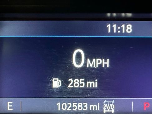 Used 2022 GMC Sierra 2500 AT4 image 25