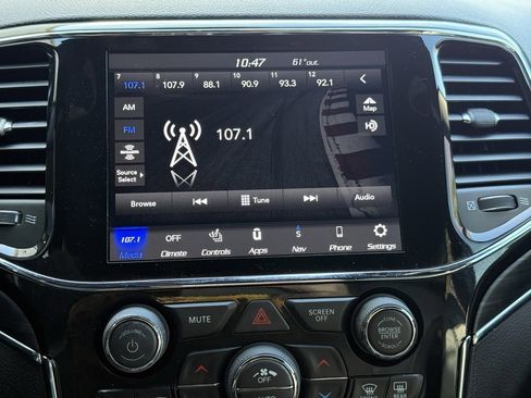 Used 2021 Jeep Grand Cherokee Limited w/ Trailer Tow Group IV image 14