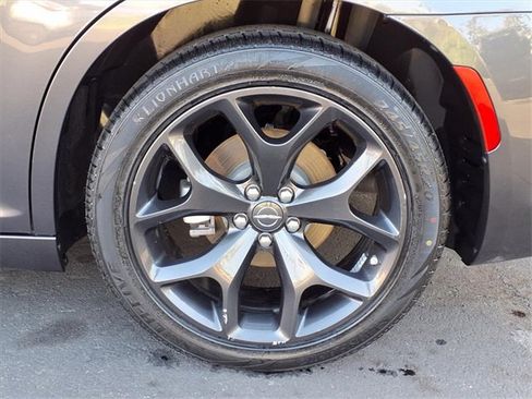Used 2023 Chrysler 300 S image 7
