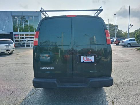 Used 2009 Chevrolet Express 3500 RWD image 8