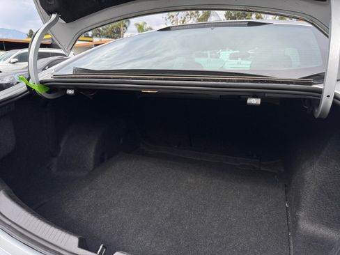 Used 2022 Chevrolet Malibu LT FWD image 16