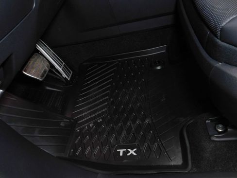 Used 2026 Lexus TX 500h AWD image 29