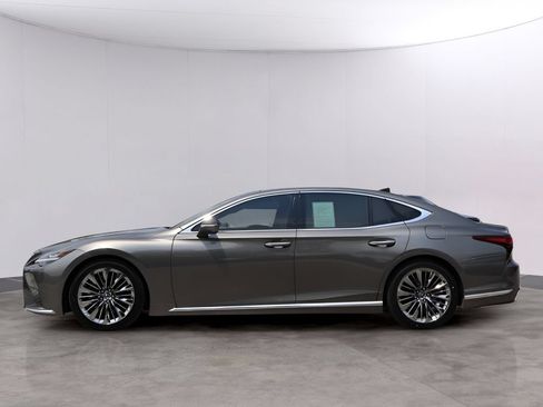 Used 2022 Lexus LS 500 AWD w/ Luxury Package image 4