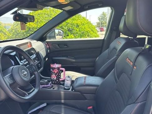 Used 2025 Nissan Pathfinder Rock Creek image 5