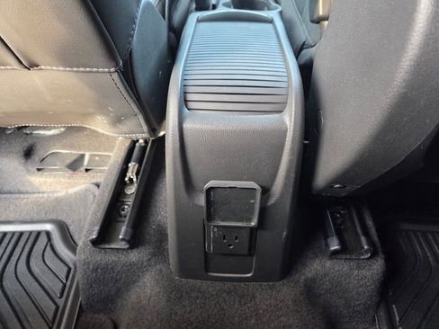 Used 2019 Buick Encore Essence AWD/4WD image 54