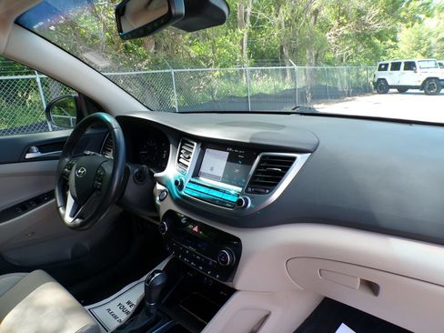 Used 2018 Hyundai Tucson Limited w/ Ultimate Package 02 AWD/4WD image 12