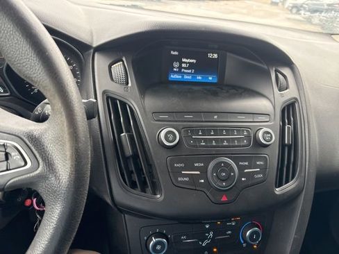 Used 2018 Ford Focus S image 12