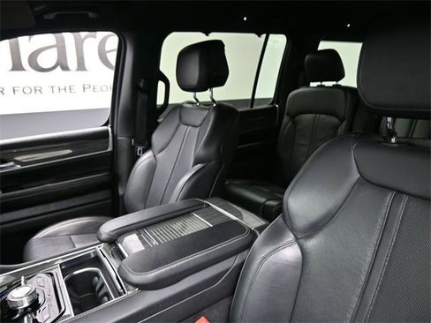 Used 2022 Jeep Wagoneer Series III w/ Convenience Group I image 16