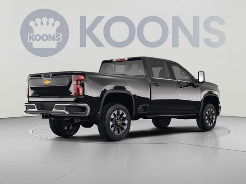 Used 2025 Chevrolet Silverado 2500 LT w/ Safety Package AWD/4WD image 4