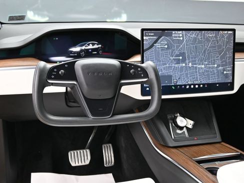 Used 2022 Tesla Model X AWD/4WD image 34