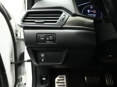 Used 2020 Honda Accord Sport image 11