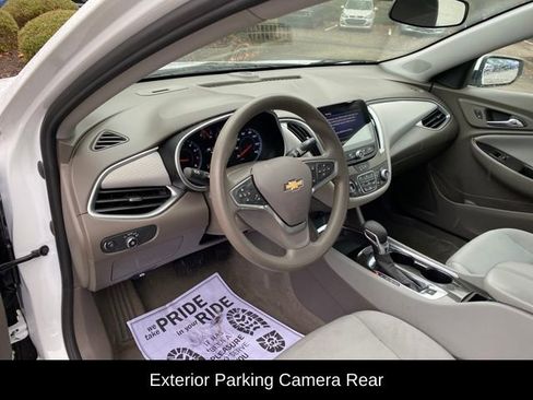 Used 2023 Chevrolet Malibu LT image 12