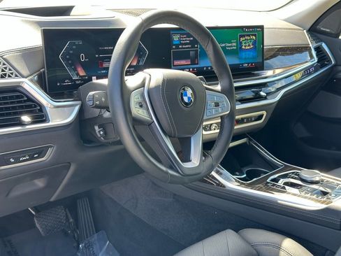 Certified 2024 BMW X7 xDrive40i w/ Premium Package image 14