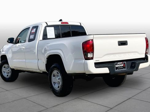 Used 2023 Toyota Tacoma SR w/ SR Convenience Package RWD image 11