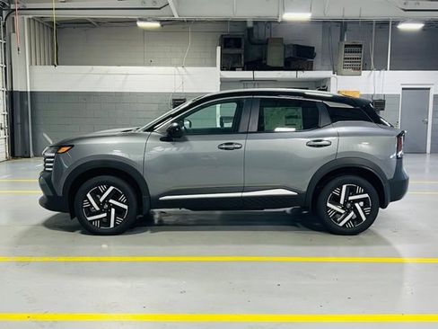 New 2026 Nissan Kicks SV FWD image 13