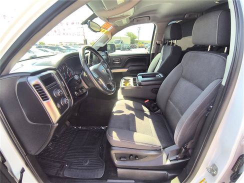 Used 2018 Chevrolet Silverado 1500 LT w/ Texas Edition AWD/4WD image 9