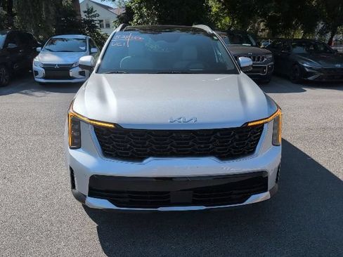 Used 2025 Kia Sorento SX Prestige AWD/4WD image 2