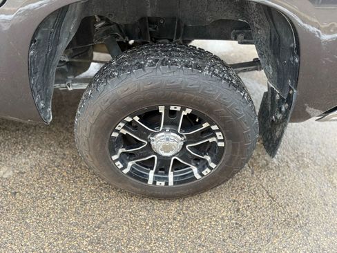 Used 2018 Toyota Tundra SR5 image 18