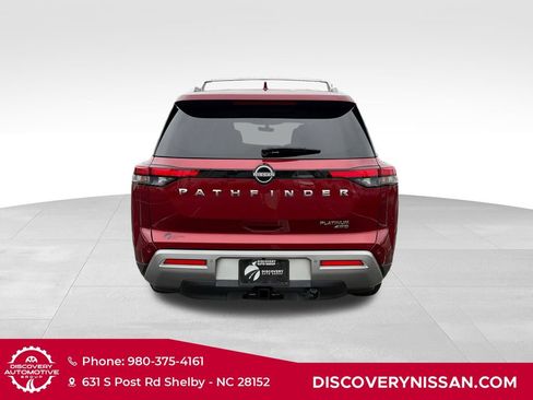 Certified 2023 Nissan Pathfinder Platinum AWD/4WD image 11