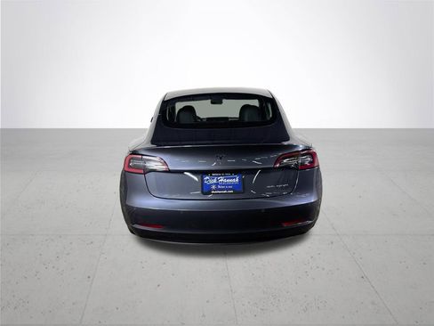 Used 2022 Tesla Model 3 Long Range AWD/4WD image 7