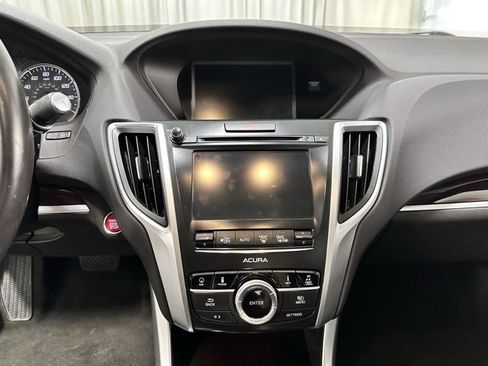 Used 2016 Acura TLX w/ Technology Package image 13