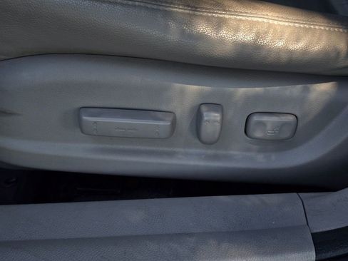 Used 2012 Honda Accord EX-L image 25