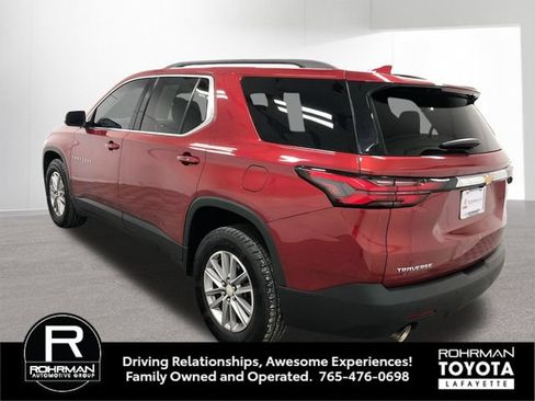 Used 2022 Chevrolet Traverse LT FWD image 4