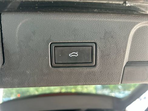 Used 2021 Volkswagen Atlas SE FWD image 41