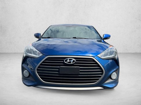 Used 2017 Hyundai Veloster Turbo FWD image 2