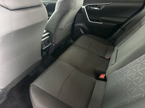 Used 2025 Toyota RAV4 XLE FWD image 11