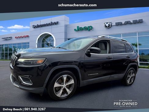 Used 2019 Jeep Cherokee Limited FWD image 3
