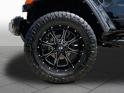 Used 2022 Jeep Gladiator Sport AWD/4WD image 10