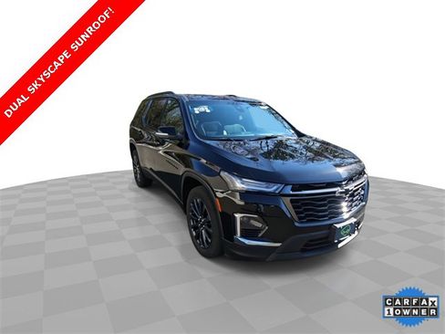 Certified 2023 Chevrolet Traverse RS image 2