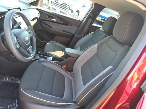 Used 2023 Chevrolet TrailBlazer LT w/ Convenience Package image 23