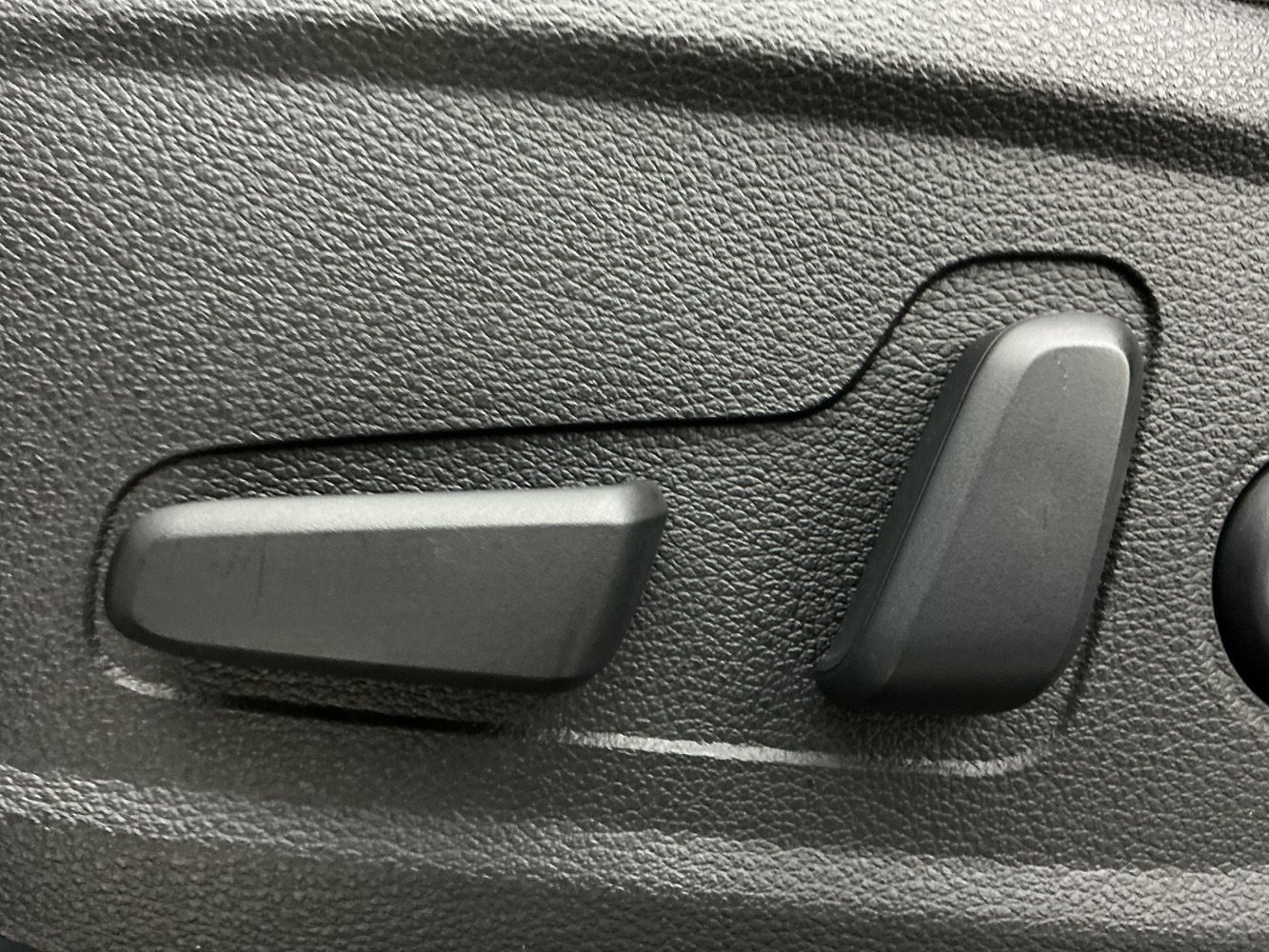 Used 2020 Kia Telluride S AWD/4WD image 41