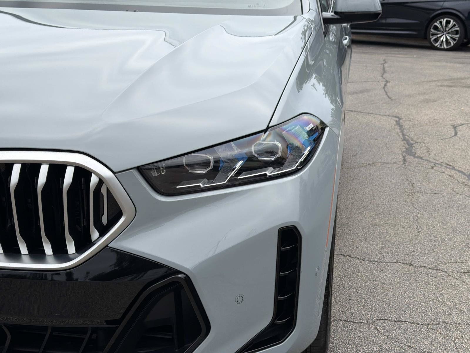 Certified 2026 BMW X6 xDrive40i AWD/4WD image 9