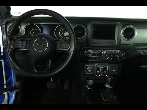 Used 2022 Jeep Wrangler Unlimited Sport AWD/4WD image 16