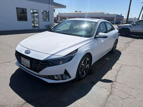 Used 2022 Hyundai Elantra Limited FWD image 8