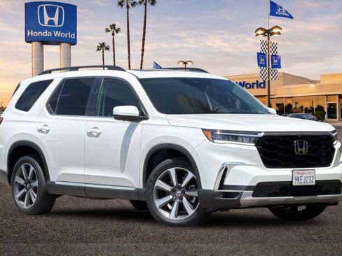 Used 2024 Honda Pilot Elite image 2