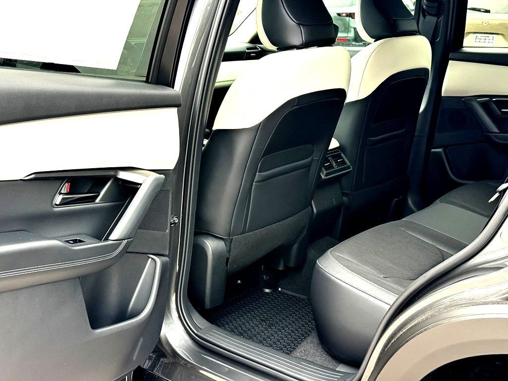 New 2026 MAZDA CX-5 Preferred AWD/4WD image 17