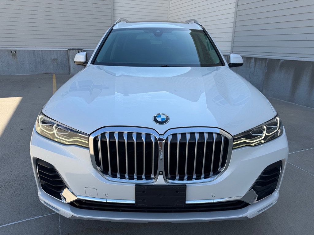 Used 2020 BMW X7 xDrive40i w/ Premium Package AWD/4WD image 9