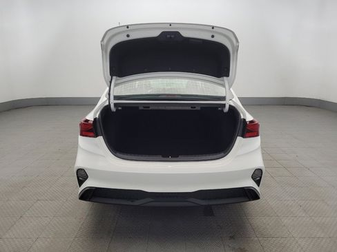 Used 2024 Kia Forte LXS image 29